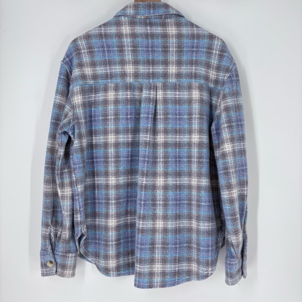 American Eagle Blue Oversized Plaid Fleece & Love
Shacket - Picture 10 of 12